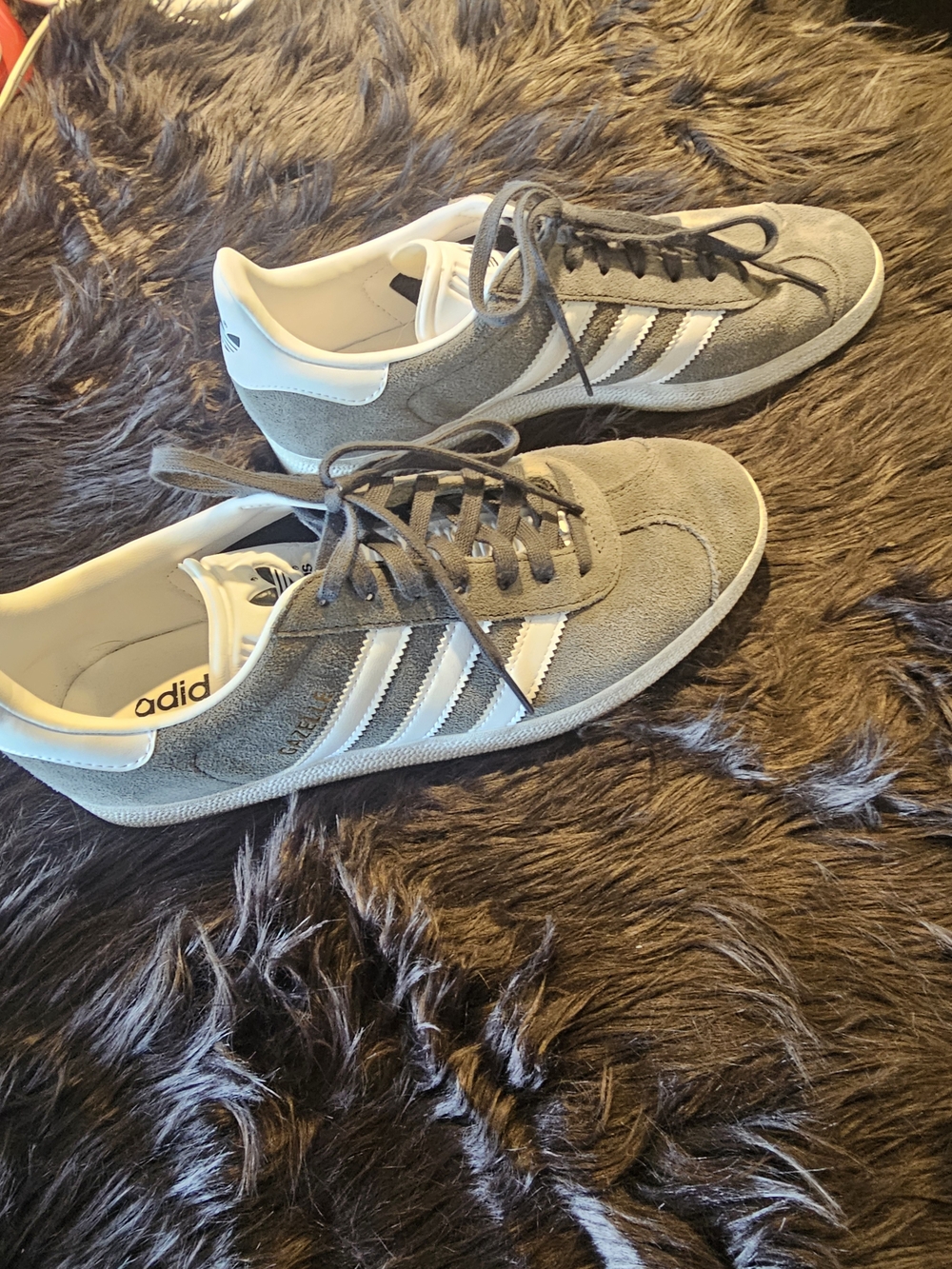 adidas Gazelle Women's Gray Suede Sneakers with White Stripes - Picture 4 of 4